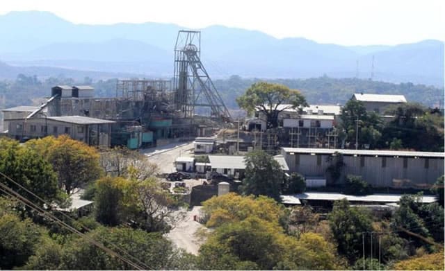 VILLAGERS in Tsvingwe, Penhalonga, have raised concern over white dust that is being generated by Redwing Mine, which they claim is hazardous to their health. The Environmental Management Agency (EMA) has pledged to investigate the matter and take necessary action.